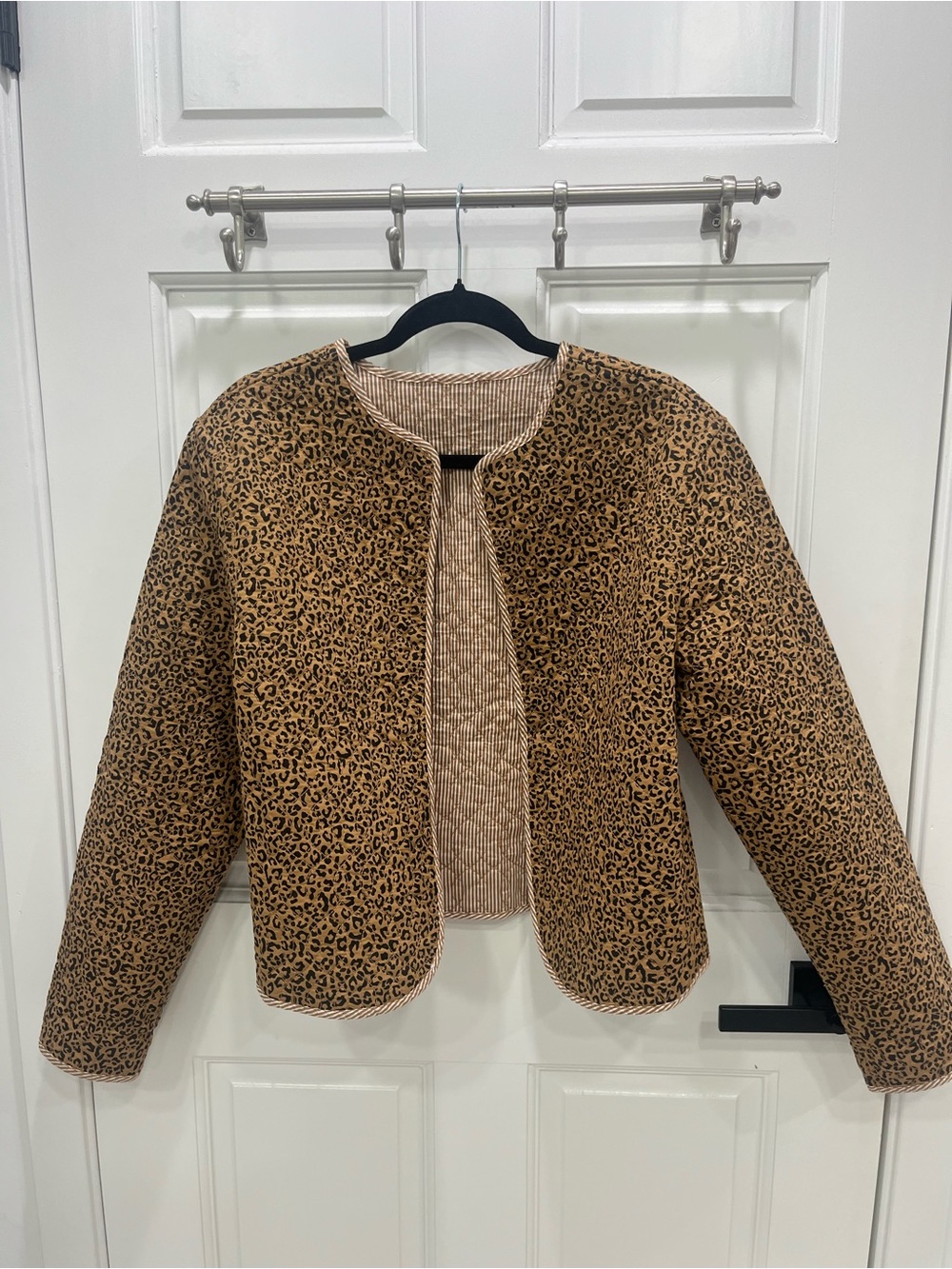 crown & ivy Leopard-Print Reversible Quilted Jacket in Brown